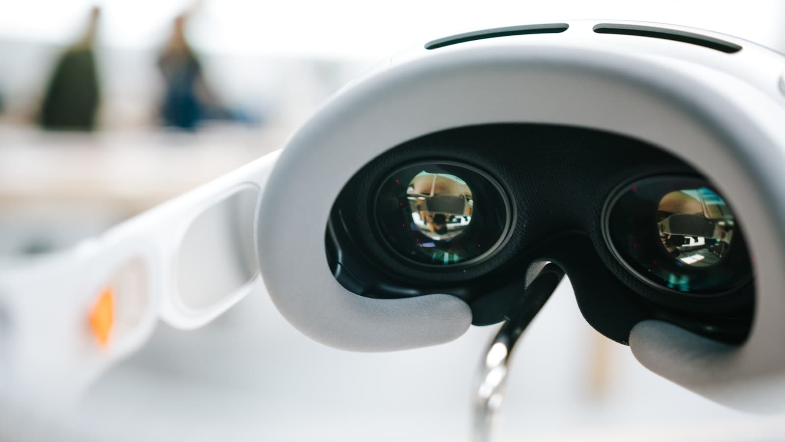 Close-up of smart glasses hardware representing Samsung Galaxy Glasses and Meta Ray-Ban smart glasses